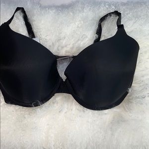 VICTORIA SECRET- BLACK SATIN BRA